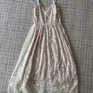 NSR  lace midi dress size XS - NWOT
